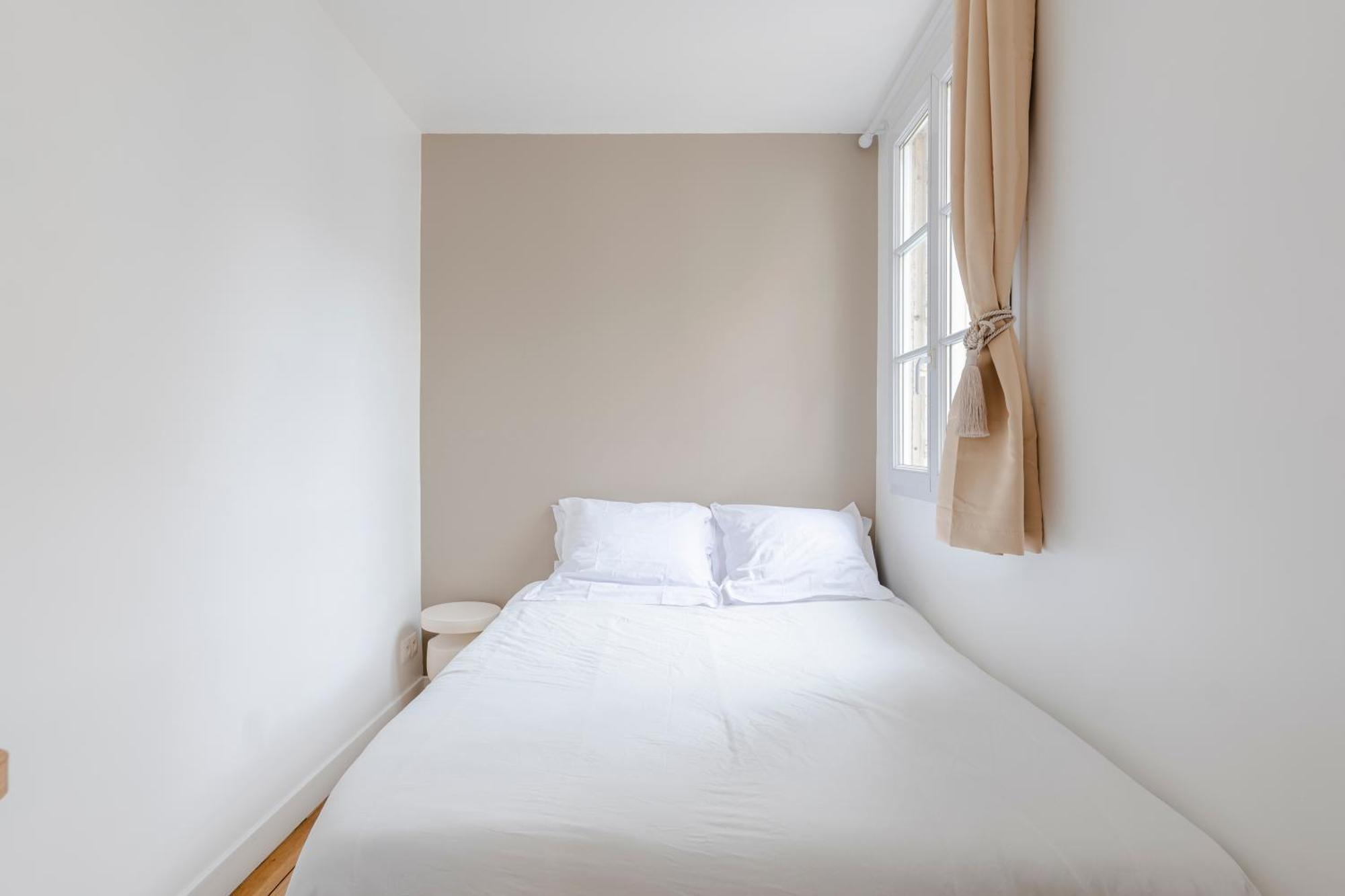 Veeve - Earthy Serenity * Paris