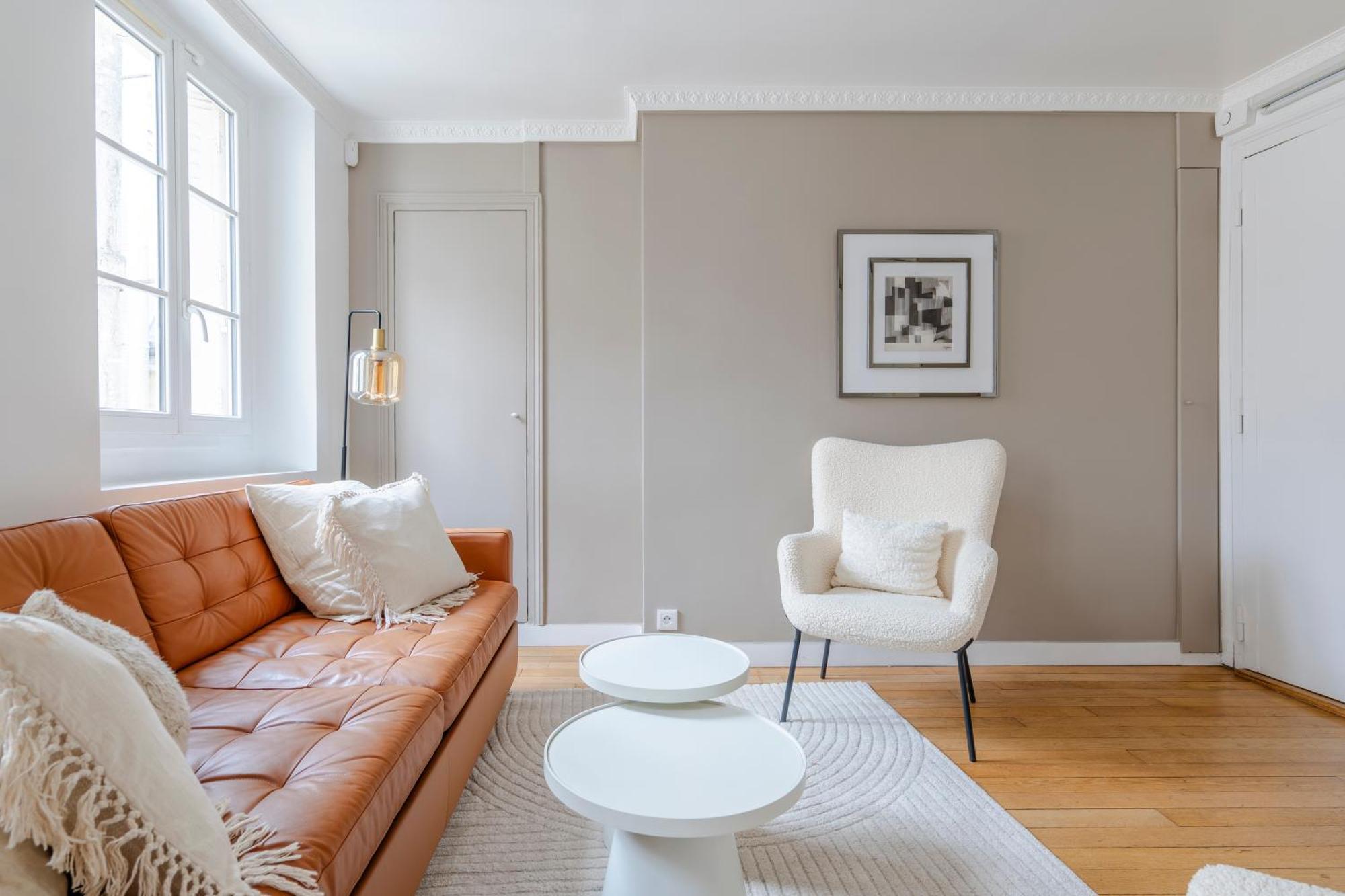 Veeve - Earthy Serenity Paris