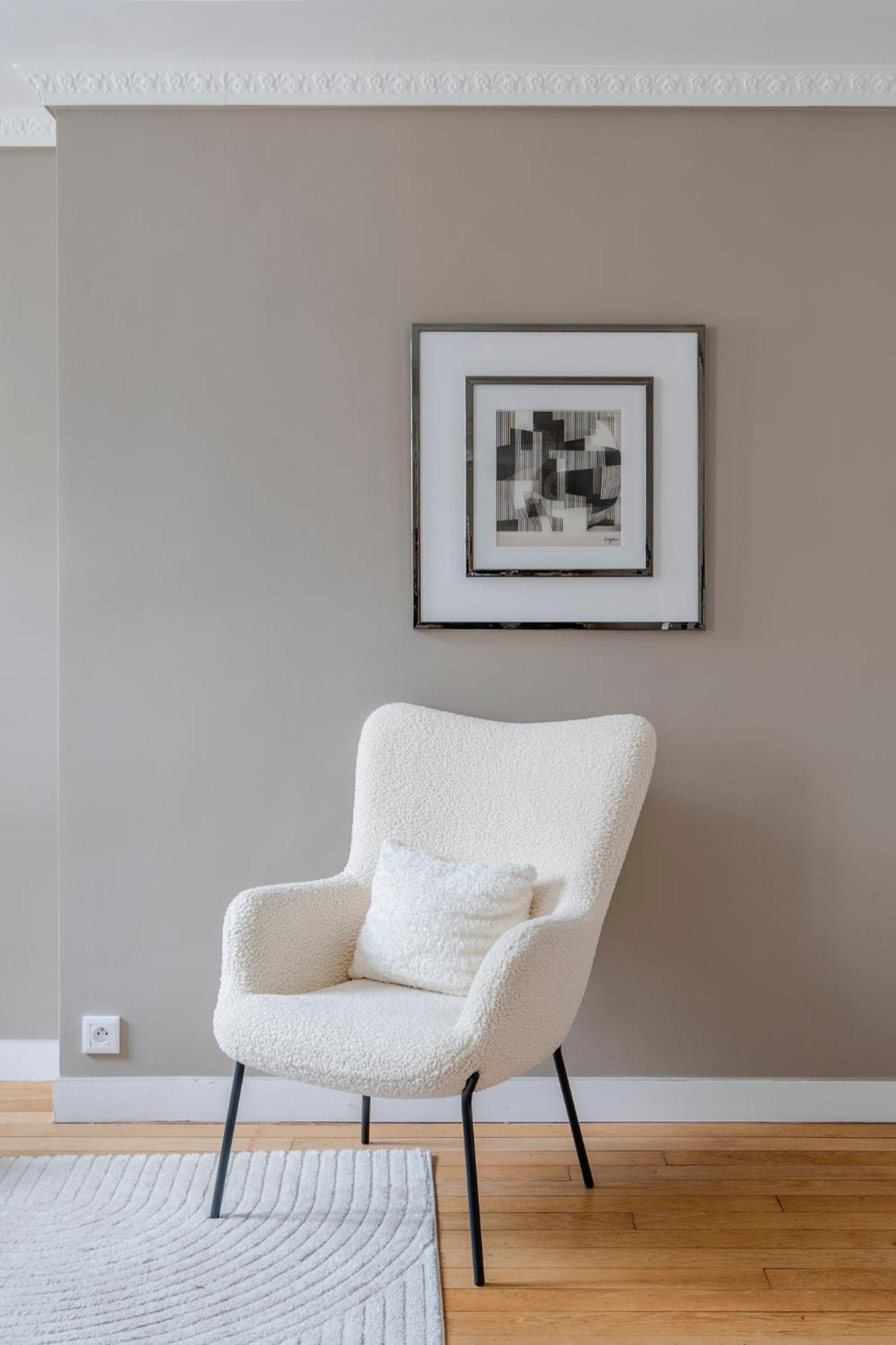 Veeve - Earthy Serenity Paris