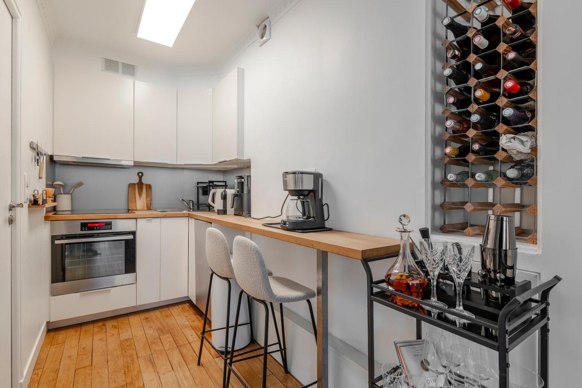 Veeve - Earthy Serenity Apartment Paris